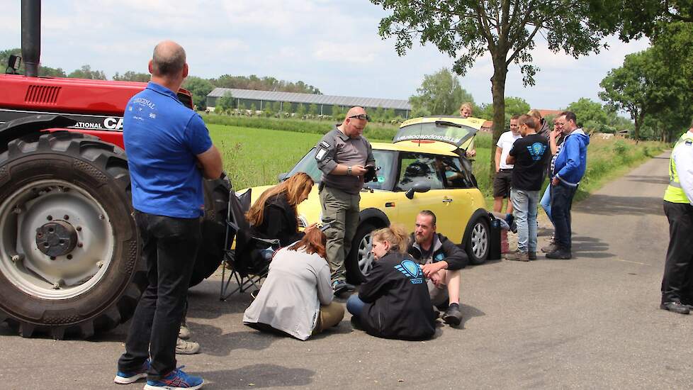 Regionaal FDF voorman Walter Joosten: „Als boeren hebben wij een duidelijk statement afgegeven. Geen van de dieractivisten komt in de buurt van dit bedrijf. Met een prima samenwerking met de politie is ons dat gelukt.”