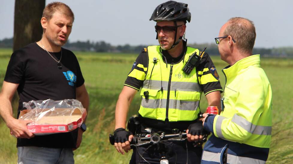 Mark van den Oever (links) over deze actie van FDF: „Als we het op het een beloop hadden gelaten waren er mogelijk toestanden ontstaan vergelijkbaar met de stalbezetting in Boxtel. In vergelijking met toen was de politie nu zeer alert. Beschermen van de b