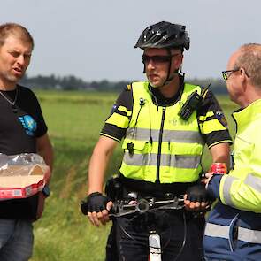 Mark van den Oever (links) over deze actie van FDF: „Als we het op het een beloop hadden gelaten waren er mogelijk toestanden ontstaan vergelijkbaar met de stalbezetting in Boxtel. In vergelijking met toen was de politie nu zeer alert. Beschermen van de b