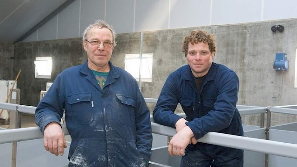 Bjorn Roes heeft het gemengde bedrijf met melkkoeien en vleesvarkens van zijn vader Frans overgenomen. Op het bedrijf worden, na de ingebruikname van de nieuwe stal, 75 melkkoeien, 70 stuks jongvee en 2.000 vleesvarkens gehouden. De nieuwe vleesvarkenssta