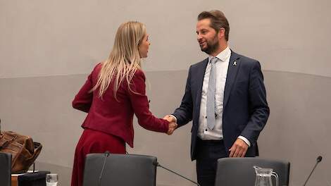 Wiersma in gesprek met gemeenten over intrekken omgevingsvergunningen