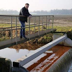 „Sinds 2008 zit Geene in het bestuur van het Waterschap Aa en Maas. Destijds werd hij met voorkeurstemmen gekozen. Met name voor de akkerbouwkant van zijn bedrijf is de ondernemer geïnteresseerd in het waterschap. „Zowel te weinig als te veel water is fun