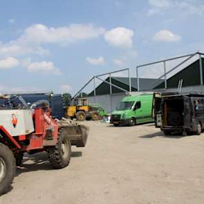 Met opening van de nieuwe zeugenstal gaat hij dadelijk in eerste instantie in 850 zeugen en 3.600 vleesvarkens houden. Nog voor 2016 wil hij de bestaande zeugenstal ombouwen naar 2.100 vleesvarkensplaatsen en een nieuwe vleesvarkensstal bouwen voor 1.900