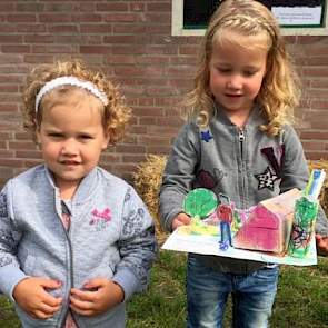 De kersverse ZLTO-vakgroep voorzitter Varkenshouderij William Meulendijks organiseerde weer diverse activiteiten op zijn varkensbedrijf. Dit jaar konden schoolkinderen hun eigen varkensstal van de toekomst bouwen.