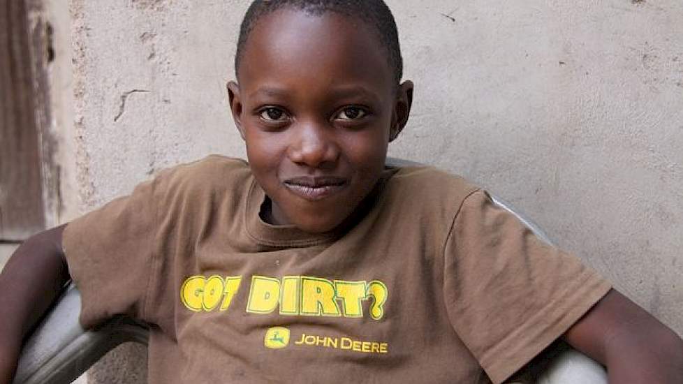 Een boerenzoon voelt zich de koning te rijk met een T-shirt van John Deere. Een trekker van het merk is in een straal van 100 kilometer niet te vinden.