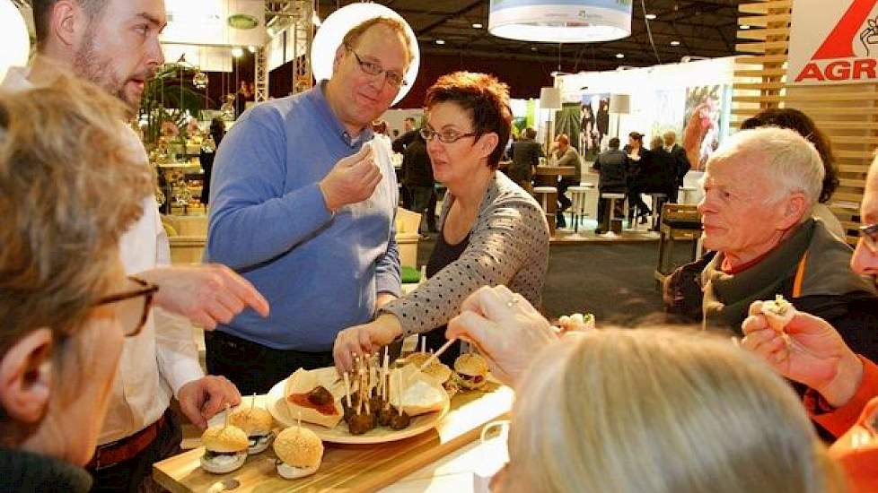 Traditioneel is er veel te proeven op de biologische vakbeurs. De beurs trekt handel en horeca.